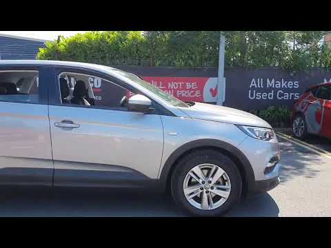 Vauxhall Grandland X DY68CJO