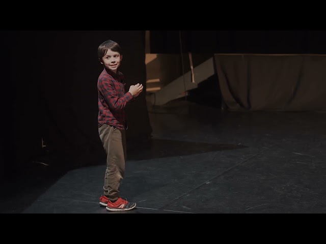 Vídeo relacionado con Comment le Petit Chaperon rouge est devenu le Grand Méchant Loup... ou presque