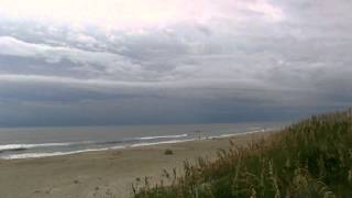 preview picture of video 'Hatteras Island Beach Report - 8.22.12 - Waves NC'
