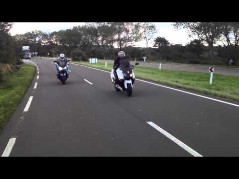 acceleration Yamaha T Max 530 vs BMW C600 Sport