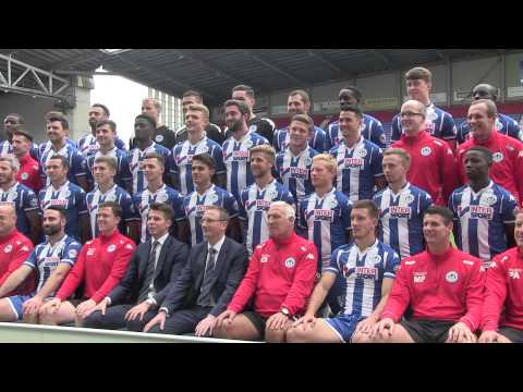 BEHIND THE SCENES: Wigan Athletic Team Photo 2015-16