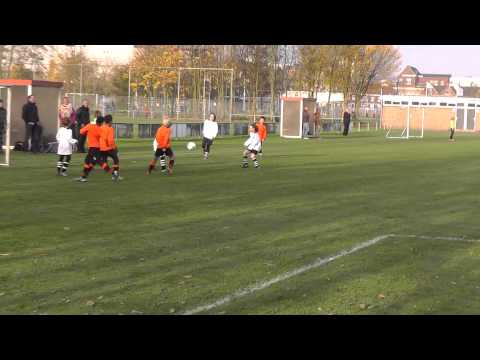 17 nov 2012 Maarssen E6 - VV De Meern E5 com 0-10 Mehmet op de paal
