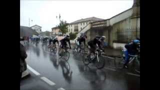 preview picture of video 'Giro d'Italia 2013: passaggio a Moriago della Battaglia (tappa 12)'