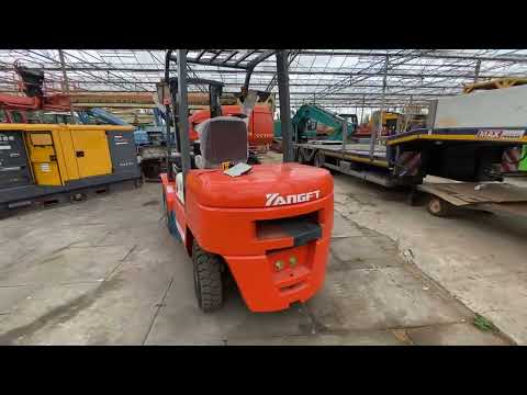 Gebraucht Diesel forklift truck Yangft 3 tons Year 2026