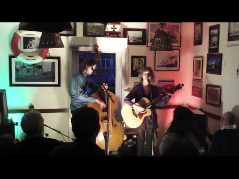 "S&W" - CIRCUIT 05/2012: Brooke Sharkey (UK) (www.brookesharkey.com)