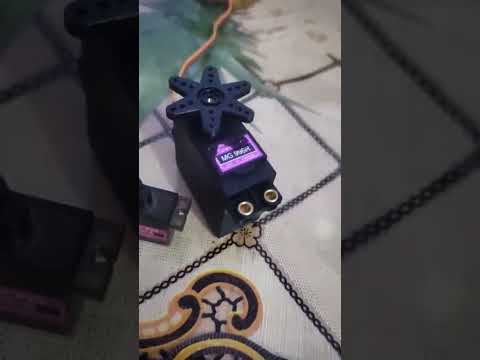 MG90S V/S MG996R ||Servo Motor 🔥🔥||So much difference in their Torque and Power #technology #shorts