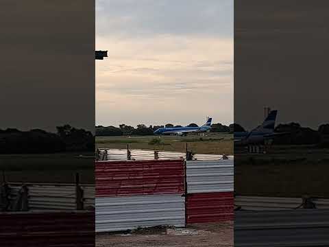despegue del embraer 190 en el aeropuerto de resistencia chaco #aviation #planespotting #airport