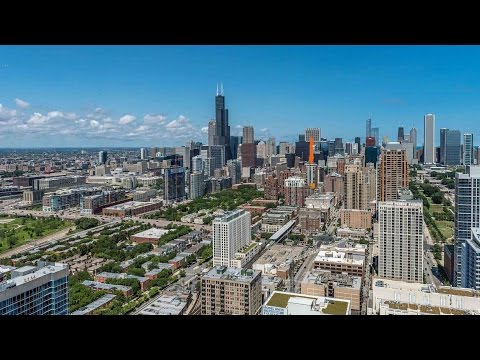 Astoria Tower, luxury South Loop apartments in a convenient location