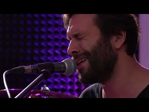 Kamil Mikulčík - Smutná ranná električka (S.Šurin - M.Válek) - Introspektívy