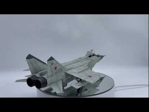 MiG-31 DZ Foxhound “Blue 09” Russian Air Force 1/72 Calibre Wings #mig #fighter #airplane #aircraft