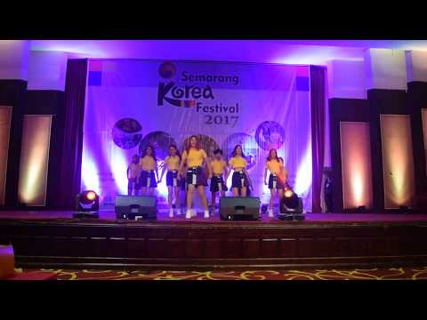 DG+ Cover PRISTIN - Intro + WE ARE PRISTIN + WE LIKE + WEEWOO at SKF 2017