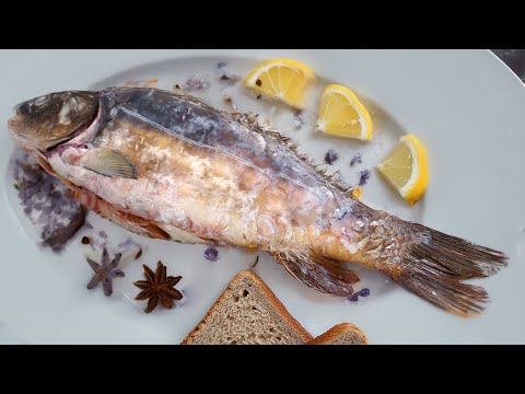 Різдвяний рецепт коропа: Karpfen Blau. Соковитий і ніжний