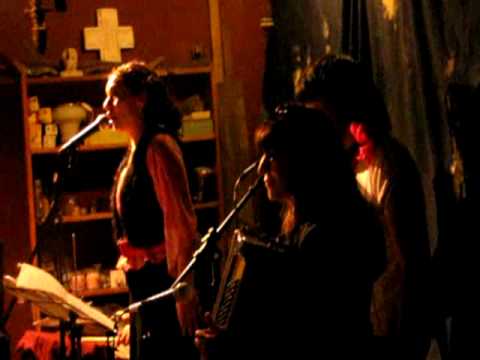 Dovoie Sestri - Nie ma nie ma ciebe - 2/10/2009