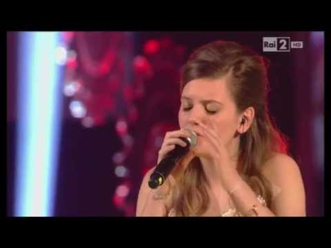 Carola Campagna "Mi sei scoppiato dentro al cuore" | The Voice 2015 LIVE #2 |