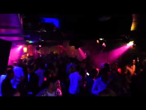 Dennis G (Wideboys) performing Smash Hit - Sambuca LIVE @ T