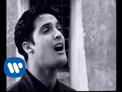 ALA DOS NAMORADOS - Manto Negro [ Official Music Video]