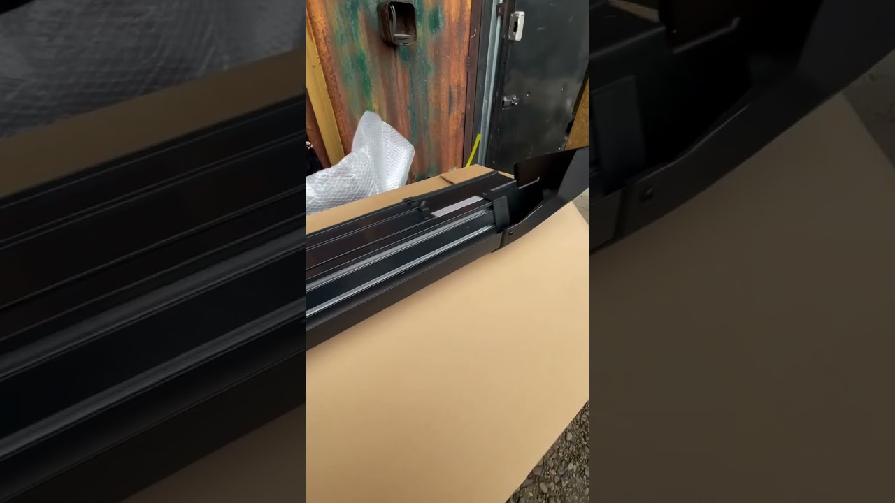 Пороги Оригинальный дизайн (для EU и USA, 2 шт, алюминий) Video 1