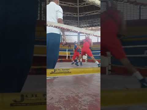 Luis zamora gana pelea contra Rafael Guzmán, Zamora Guantes Rojos, Gusman de Azul❤💙