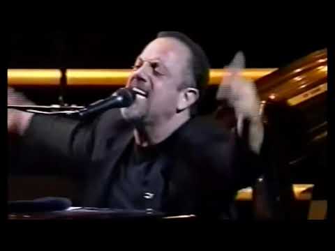 Videoclip de Prelude / Angry Young Man (Live at Madison Square Garden, New York, NY - December 31, 1999) — Billy Joel