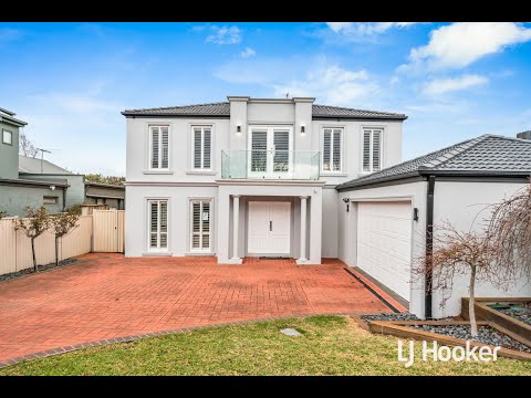24 Waterfront Boulevard, Werribee, VIC 3030, 5房, 3浴, 独立屋