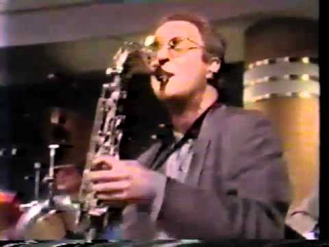 Tom Scott And Band Perform "Them Changes" On The Pat Sajak Show