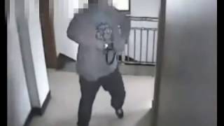 【殴りこみの瞬間】暴力団事務所の監視カメラ【ヤクザ抗争】