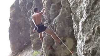 preview picture of video 'Whipper at Reimers Park, Climbing Jade 5.12a'