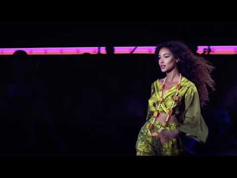 Summer Fashion Show: Pin-Up Stars PE 2023