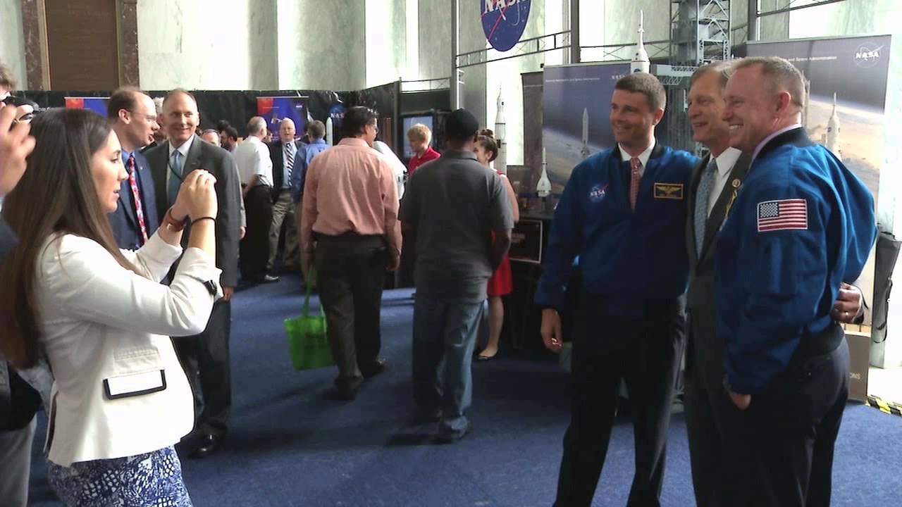 Looking for Human Landing Sites on Mars on This Week @NASA – June 26, 2015