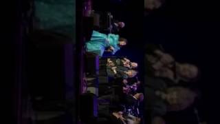 Loretta, Chrystal Gayle, Peggy Sue sing Coal Miners Daughter