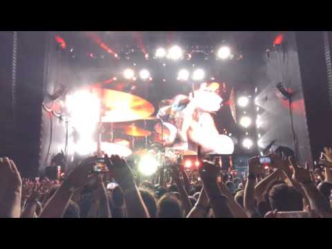 Black Sabbath - Intro + Black Sabbath - Live in Rio 2016