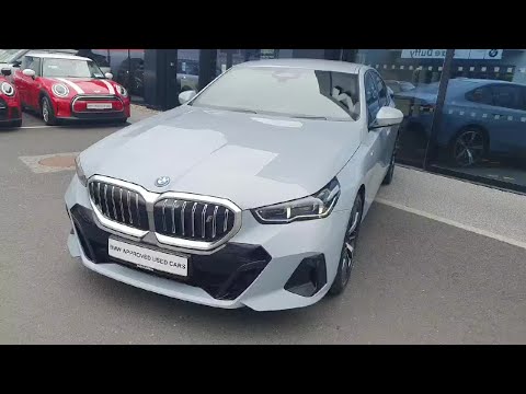 BMW i5 eDrive40 M Sport Saloon - Image 2