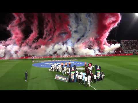 "GRAN RECIBIMIENTO A INSTITUTO VS LANUS EN ALTA CORDOBA." Barra: Los Capangas &bull; Club: Instituto