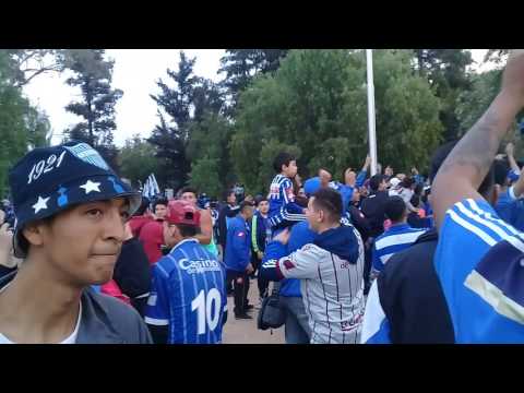 "Voy para el gambarte. YO SOY BODEGUERO" Barra: La Banda del Expreso • Club: Godoy Cruz