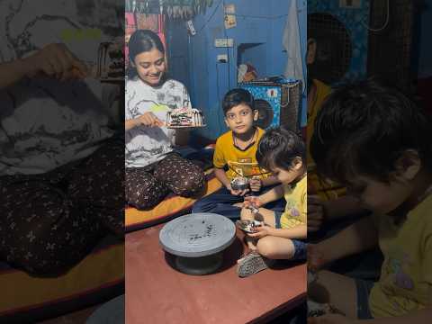 Bachho ke sath cake party 😍 #shorts #youtube #youtubeshorts #shortsfeed #viral #trending #cake