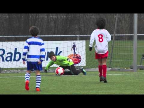 Oliveo E3 - RKDEO E5 voetbalwedstrijd e-Jeugd