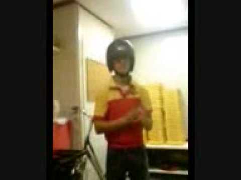 Tectonic in Leiden - de beste - Yelle (A cause des Garcons)