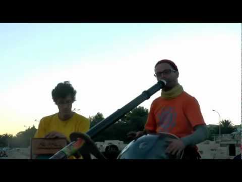 Circulo de Mantras e canções espirituais com Ananda Krishna no espaço AmanheSer...