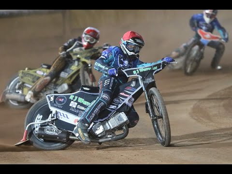 Danny King with a switch on Ritchie Worrall, Nice!!