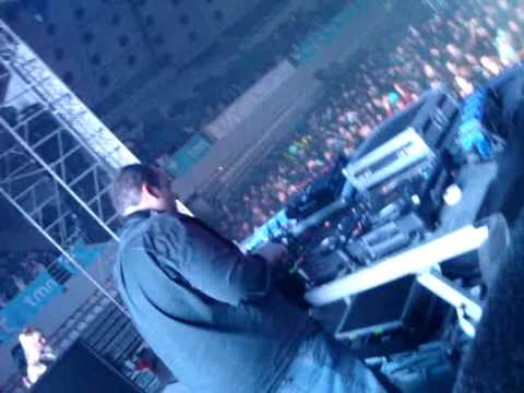 Gio Di Leva & his NEW SINGLE --Kick The Small @ TMN Noche .wmv