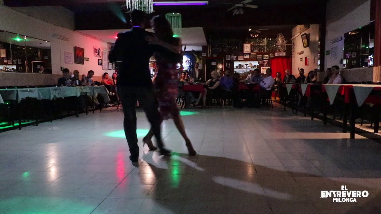 Paula Pandol & Nestor "Patitas" Azorín 3/3