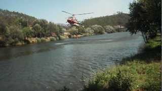 preview picture of video 'Abastecimento de Helicópteros - Praia Fluvial de Cambas (Oleiros) - 22-07-2012'