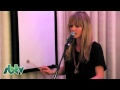 Oh Land | "Wolf & I" - A64 [S2.EP44]: SBTV