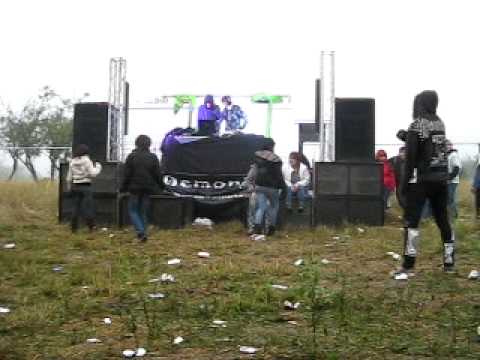 FREAKS OF COPS LIVE ACT: IMPAKTRONET & HONDS @ RAVE HOUSE "KILLER ON" 12 DIC 2009 DARK PSY