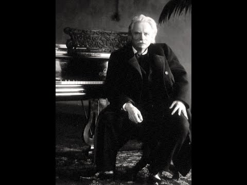 Grieg:   Lyric Pieces  -  Folk Song op. 38 no. 2    -   Artur Rubinstein, piano