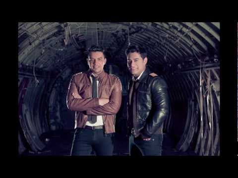 Los Aviadores - Que Paso (feat. Eddy Herrera) [Audio Oficial]