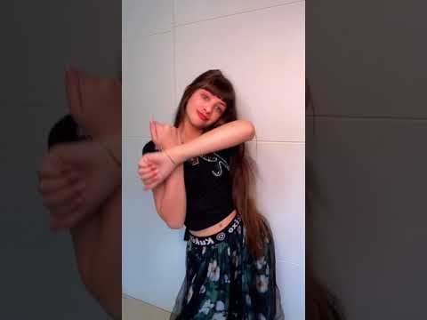 Quem mais está em clima de dança? #shorts