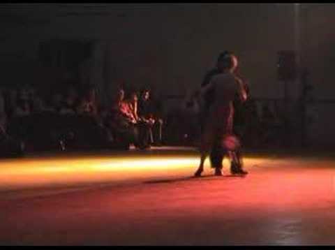  Mariano Frumboli  and  Eugenia Parilla  are  dancing  to  the  tango  "  Los Mareados  "