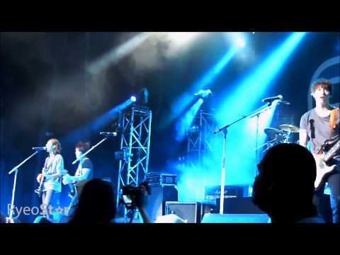 120922 CNBlue London - Love Revolution