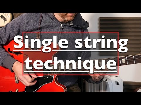 Single string technique through seven Natural Minor shapes - Fretboard Friday